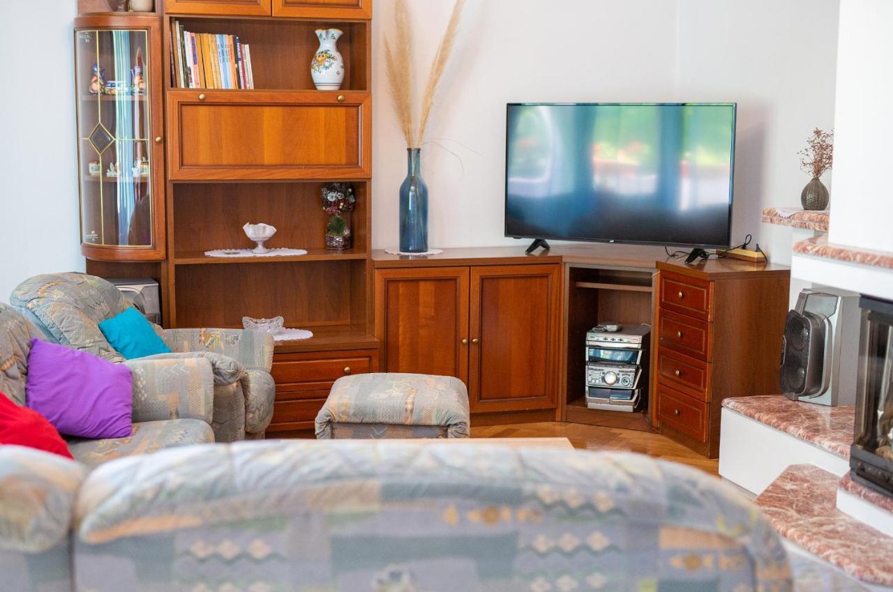 Apartman Mihael Малинска Экстерьер фото