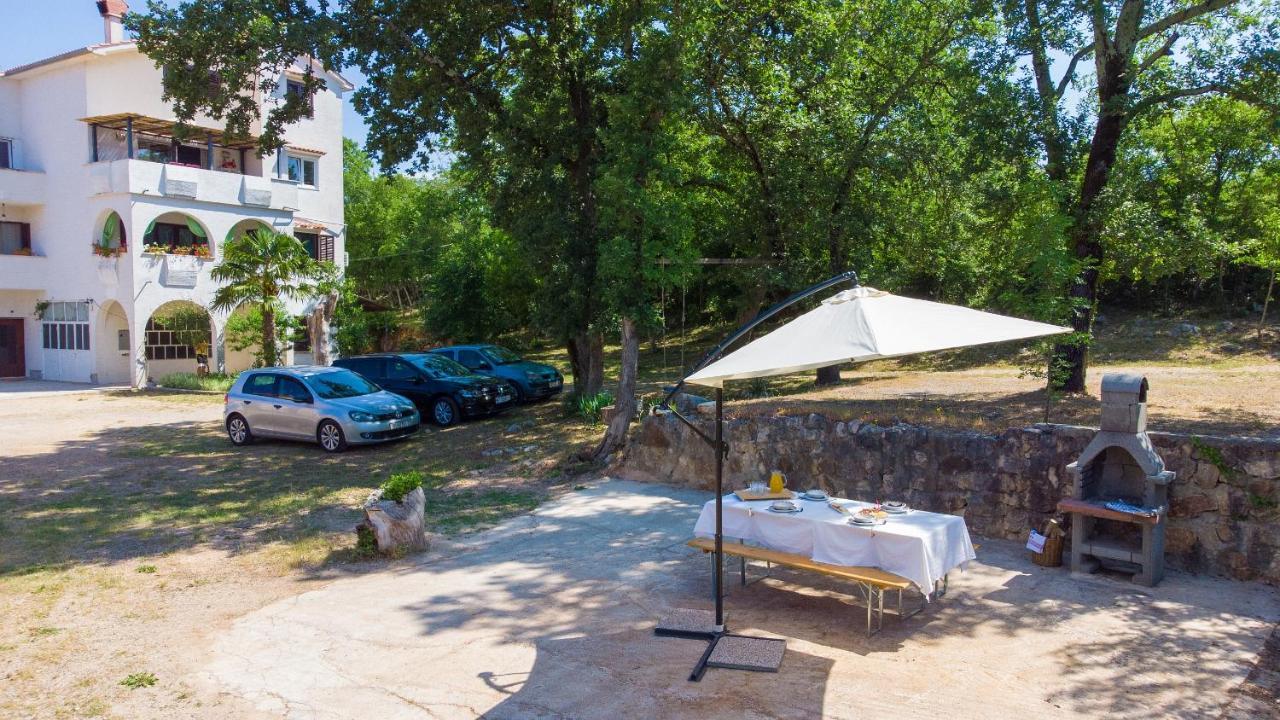 Apartman Mihael Малинска Экстерьер фото