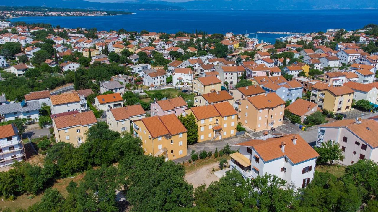Apartman Mihael Малинска Экстерьер фото