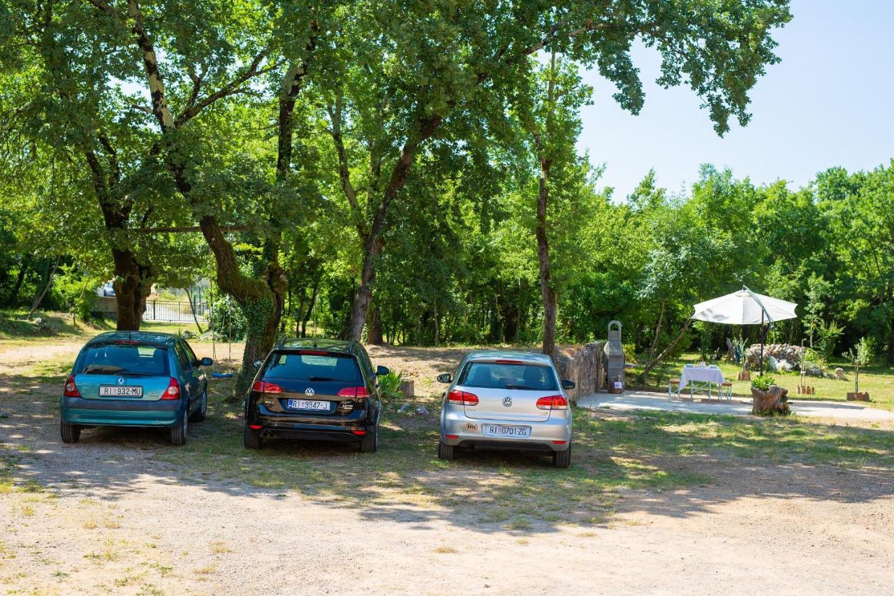 Apartman Mihael Малинска Экстерьер фото